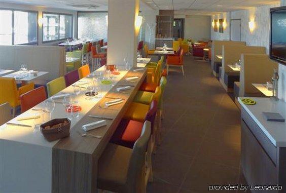 Hotel ibis Styles Clermont-Ferrand Aéroport Restaurante foto