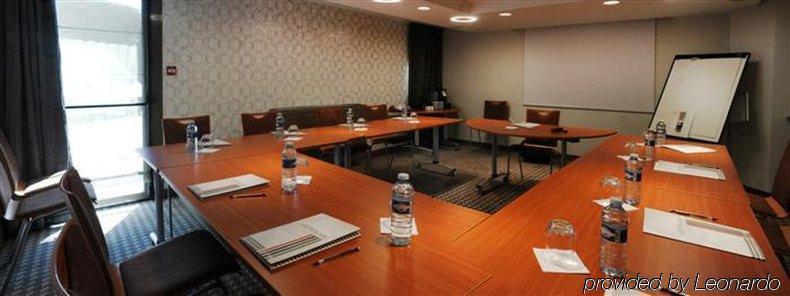 Hotel ibis Styles Clermont-Ferrand Aéroport Negocio foto