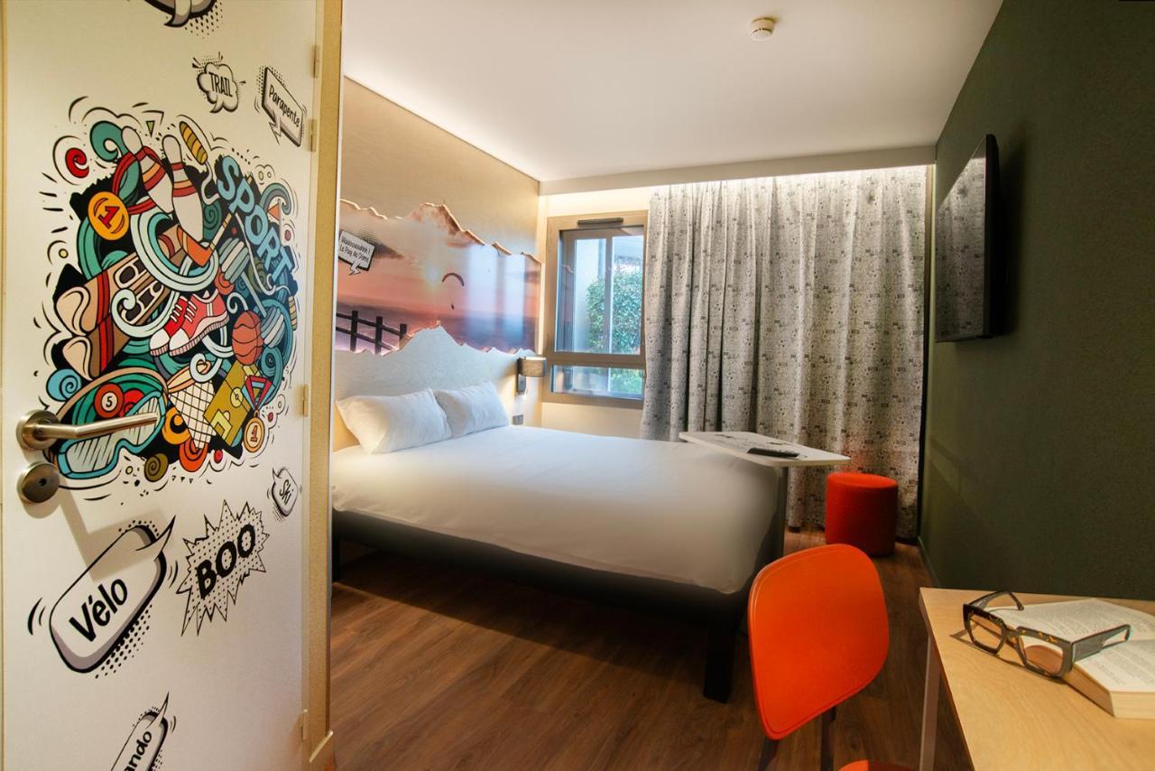 Hotel ibis Styles Clermont-Ferrand Aéroport Exterior foto